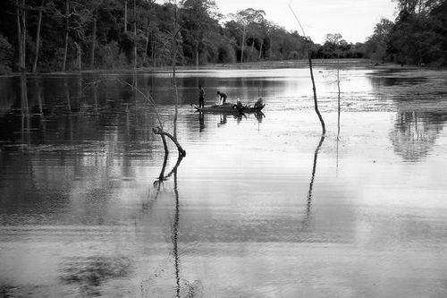 À la Vina, trois photographes offrent des visions d'Angkor À la Vina, trois photographes offrent des visions d'Angkor