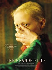 Une grande fille - affiche du film